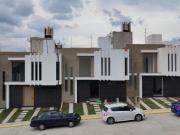 CASA EN VENTA A 10 MINUTOS DEL CENTRO DE PACHUCA