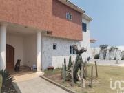 CASA EN VENTA A 150 METROS DE L PLAYA EN EL ENCANTO DE...