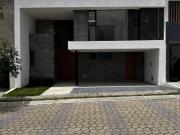 Casa en Venta a 2 min. de Sonata, Lomas de Angelópolis...