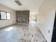 CASA EN VENTA, A 3 MIN. DEL ZOCALO DE YAUTEPEC, MORELOS