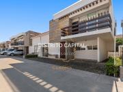 Casa en Venta a 500 metros del Parque Bicentenario,...
