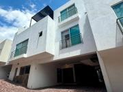 Casa en Venta a 5 min de Plaza Patria