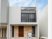 Casa en Venta a 5 minutos de Centro Sur