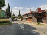 Casa en Venta a espaldas de pabellón Cuemanco y a una...