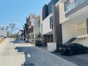 Casa en venta a estrenar en Lago Esmeralda Aqua II