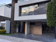 Casa en venta a estrenar en Lomas de Angelopolis 2 !