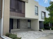 Casa en venta |A estrenar| en Valeira Habitat Solares