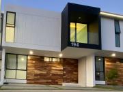 Casa en Venta a Estrenar en Valle Imperial Dentro de Coto