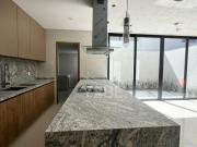 Casa en venta a estrenar Solares