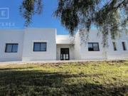 Casa en Venta a la laguna, Barrio Cerrado El Canton...