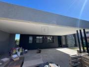 Casa en Venta a la Laguna y Pileta. 3 dormitorios....