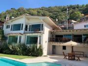 Casa en Venta, a la Orilla del Lago, Valle de Bravo, Edo...