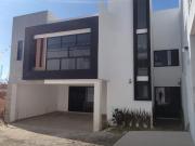 Casa en venta a pie de calle en Cuautlancingo