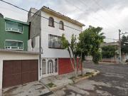 Casa en venta a precio de REMATE ubicada en Jardines de...