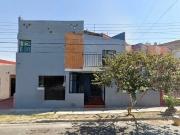 CASA EN VENTA A PRECIO REMATE SM