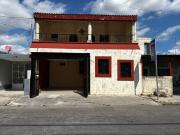 Casa en venta a una cuadra de av. Itzáes