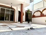 Casa en venta a unos pasos de Av. Palmira Cuernavaca Morelos