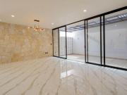 Casa en Venta ABADIA Rancho Santa Monica