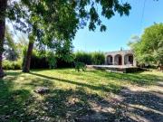 CASA EN VENTA ABASTO 1 DORMITORIO PILETA