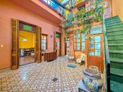 CASA EN VENTA ABASTO 3 DORMITORIOS QUINCHO TERRAZA