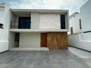 Casa en venta Acropolis entre tepeyac y andrade remodelada