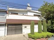 CASA EN VENTA ADJUDICADA A PRECIO ECONOMICO Av. Cruz...