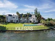 Casa en venta al lago, en Los Castores, Nordelta