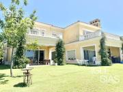 Casa en venta al lago en Los Castores, Nordelta