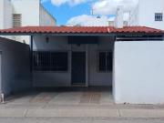 ¡Casa en Venta al norte de la ciudad, en Residencial...