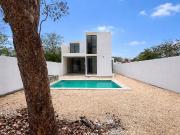 CASA EN VENTA AL NORTE DE MERIDA, NUEVA, DENTRO DE LA CIUDAD