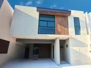 Casa en Venta al Norte de Saltillo en Privanzas Acacia