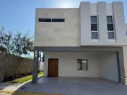 Casa en Venta al Norte de Saltillo, ideal para estrena...