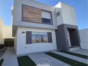 Casa en Venta al Poniente con un bono de descuento en...