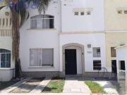 CASA EN VENTA AL PONIENTE EN FRACC. LA RIOJA