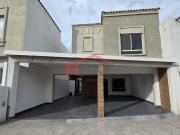 CASA EN VENTA AL PONIENTE FRACCIONAMIENTO PRIVADO