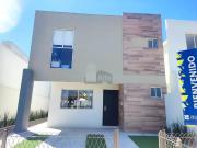 Casa en venta al poniente modelo siva 2