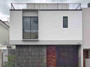 casa en venta al sur de la ciudad lista para escriturar...
