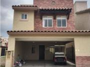 CASA EN VENTA AL SUR DE PACHUCA, BLVD SANTA CATARINA