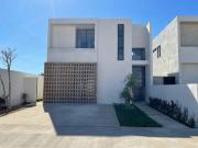 CASA EN VENTA, ALERA DZITYÁ, 3 HAB, Y SALA TV, ENTREGA...