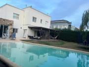 CASA EN VENTA/ ALQUILER 5 AMB C/ PILETA LA ALAMEDA CANNING