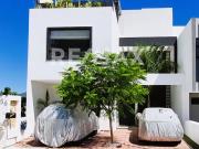 CASA EN VENTA ALTOS JURIQUILLA