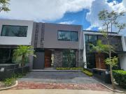 Casa en Venta Altozano 4 Rec?maras Fraccionamiento privado