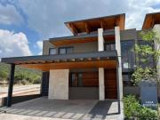 CASA EN VENTA ALTOZANO