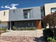 Casa en Venta Altozano, Quer?taro, 3 Rec?maras, 3.5...