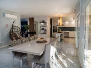 CASA EN VENTA ALVEAR DE BENAVIDEZ MODERNA PILETA