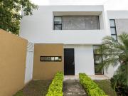 Casa en venta en Privada | REAL MONTEJO | Merida,...