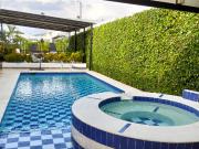 CASA EN VENTA AMOBLADA EN GIRARDOT