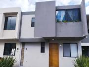 Casa en Venta – Amplia cocina, Zona Poniente, Querétaro