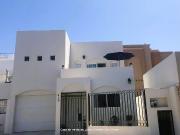 Casa en venta | Amueblada, amplia y con vista al mar |...