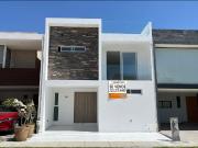 CASA EN VENTA ANTIGUA CEMENTERA